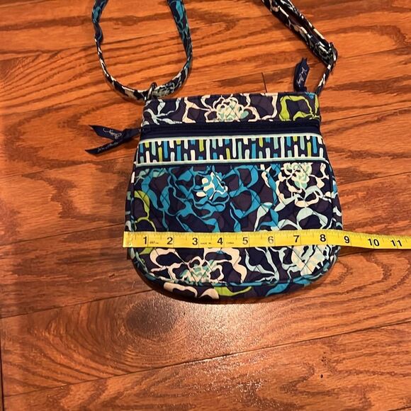 Vera Bradley adjustable strap hipster - Picture 9 of 11